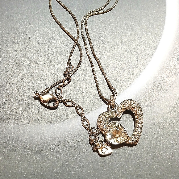 Swarovski signed Crystal Heart Necklace - Picture 5 of 6